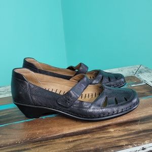 🌻SPRING SALE🌻 Easy Spirit Black Leather Mary Jane shoes size 8